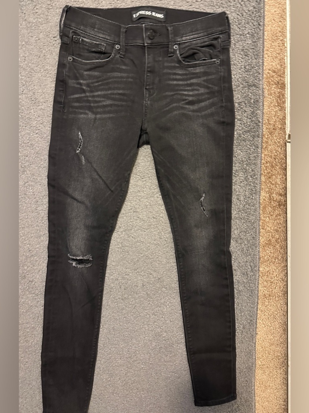 Women’s Black Express Size 2r Distressed Skinny Jeans